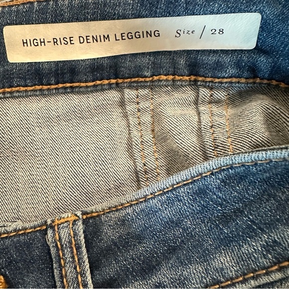 Pilcro Classic Blue Women's Jeans - Picture 7 of 9